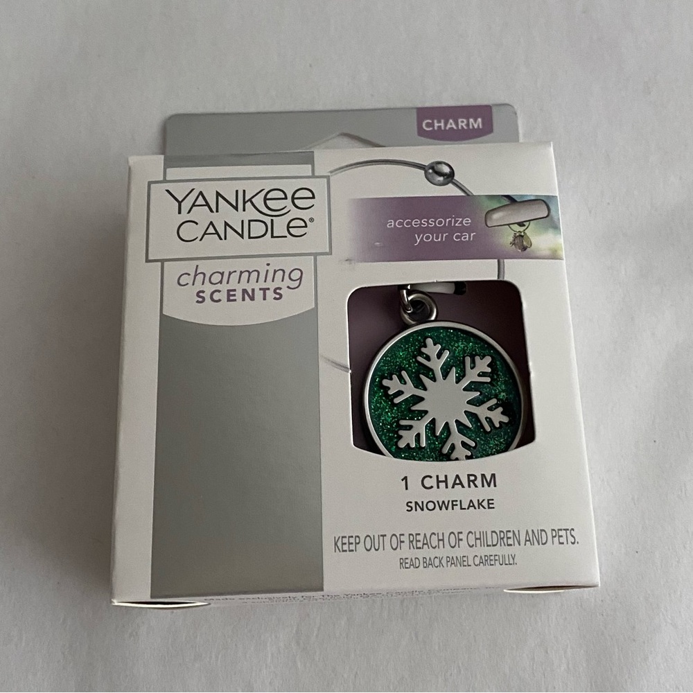 Yankee Candle Green Glitter Snowflake Car Charm❄️